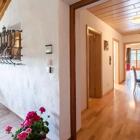 Aparthotel Am Rainell Hof Urtijëi